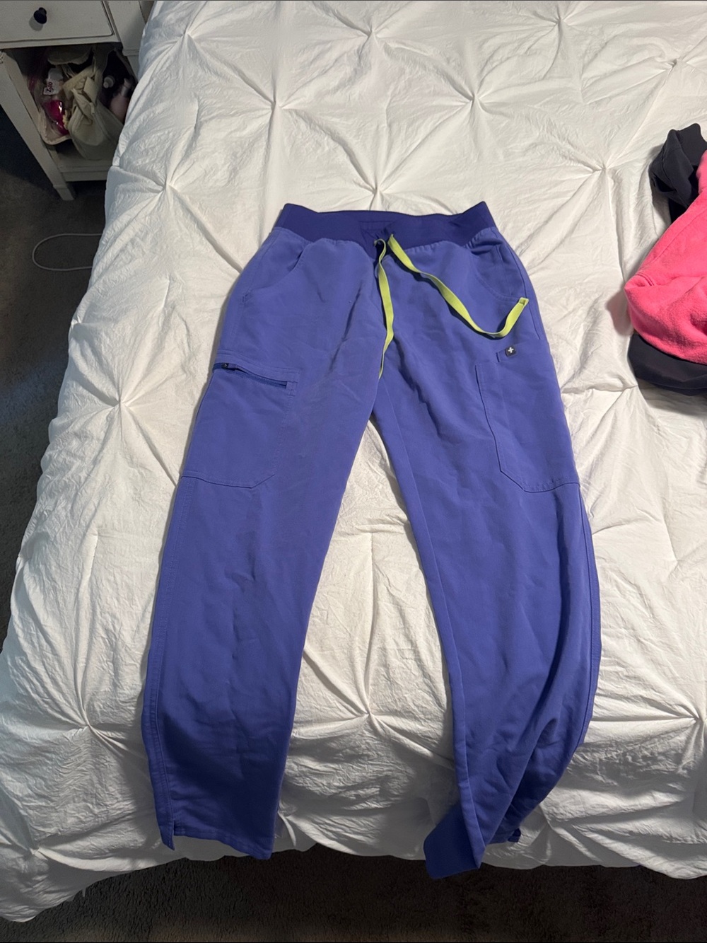 Figs yola scrub pants xs tall
